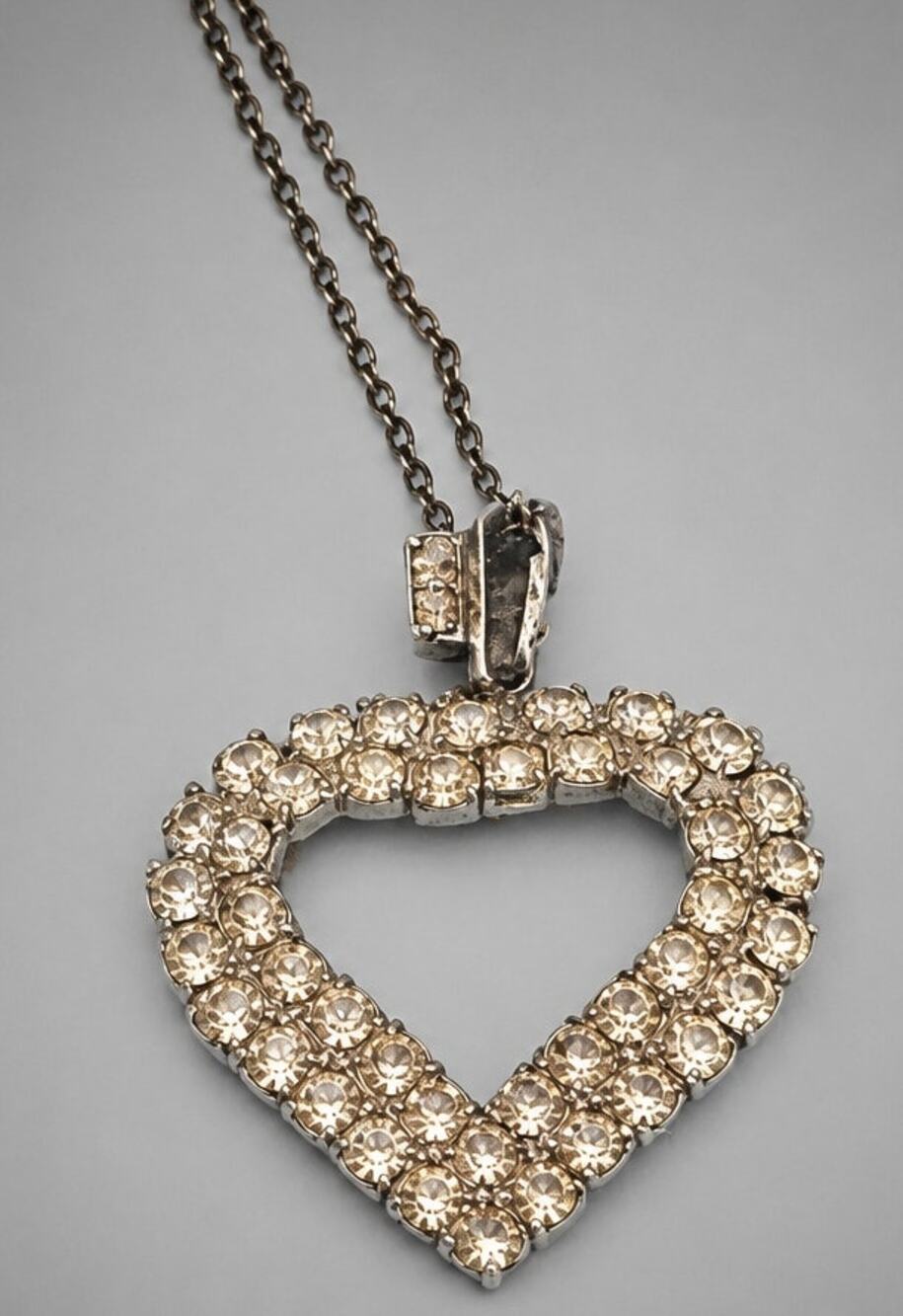 Vintage Rhinestone Heart Necklace Mid-Century Pendant with 925 Chain, 18" wh3-33